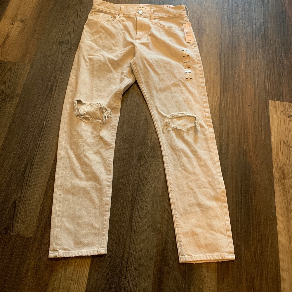PAC Sun slim taper men’s cream colored jeans. NWT. Retail 59.95